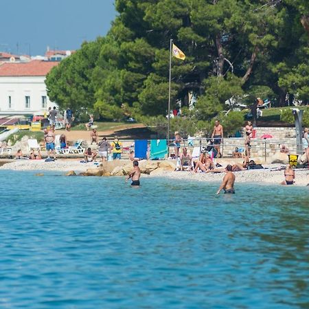 Two Bedroom Apartment La Mer Poreč Exteriör bild